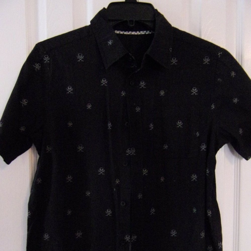 SIZE LARGE BOYS BLACK BUTTON DOWN SHIRT